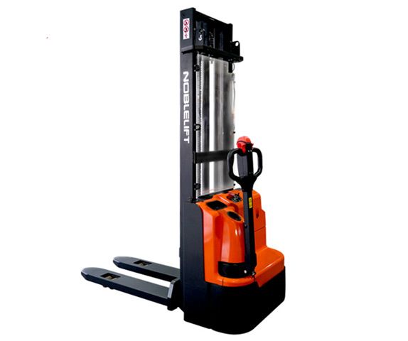 Самоходный штабелер Noblelift ECL15N (1600)
